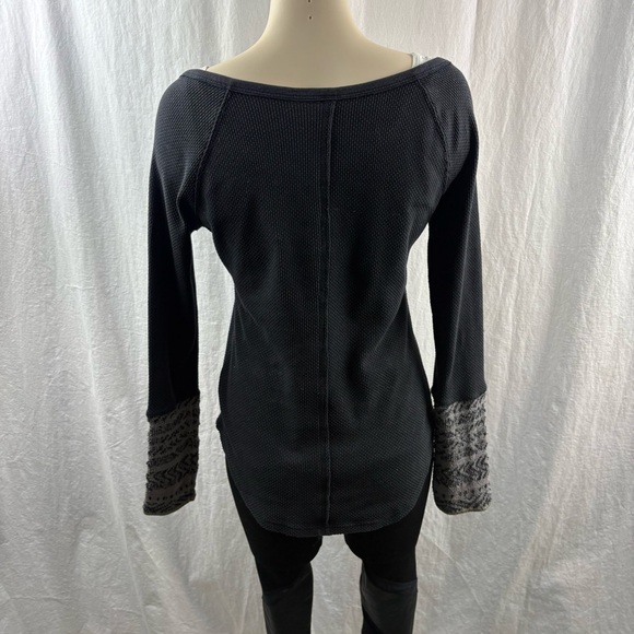 Free People Ski Lodge Waffle Knit Henley Thermal long sleeve shirt M - Picture 3 of 9